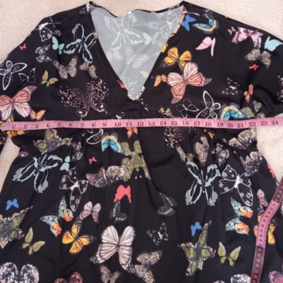 Boho Butterfly Tops Bundle | Long Sleeve Tunic Blouses | Relaxed Fit L–XL - Picture 13 of 16